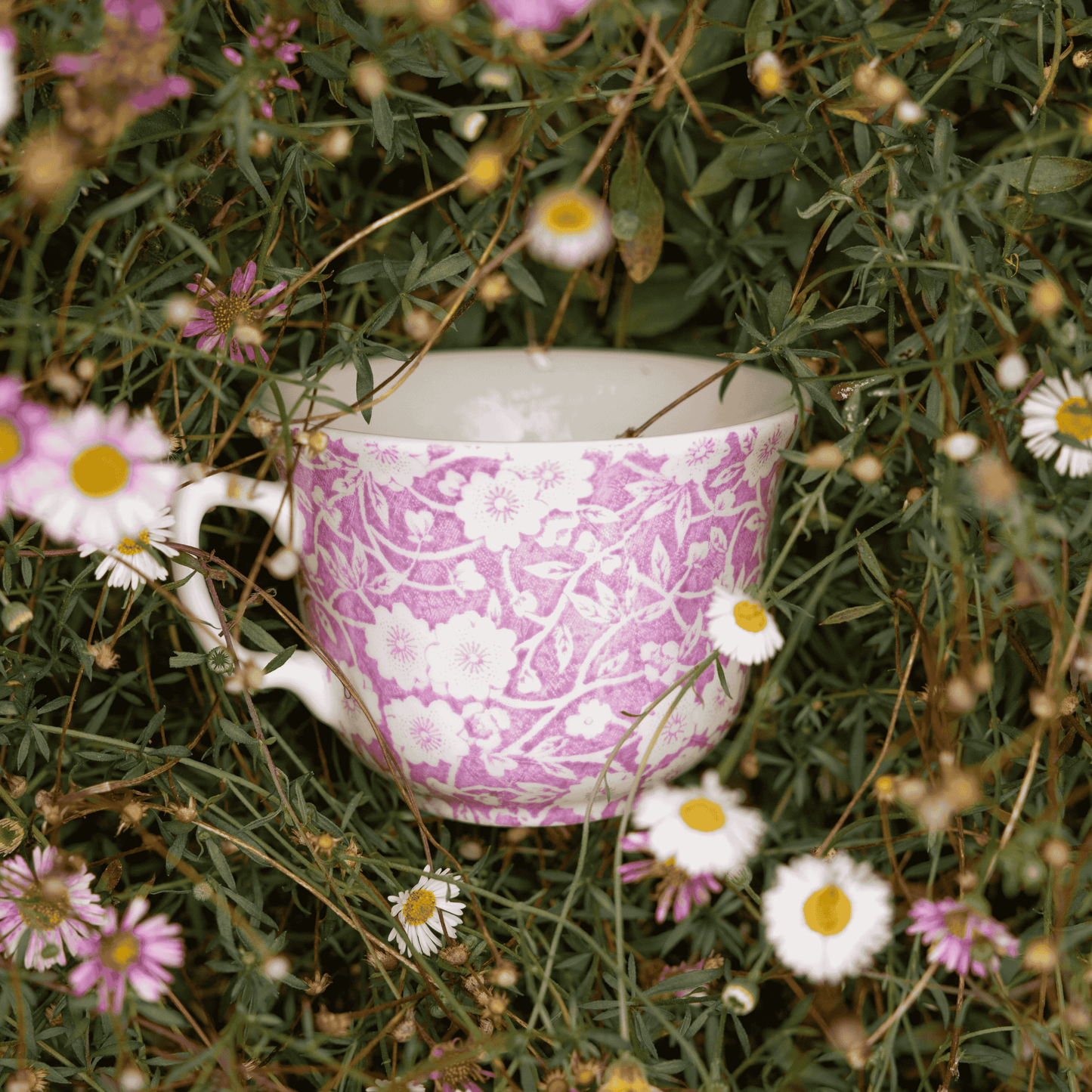 Blossom Calico Teacup 187ml / 0.33pt Seconds