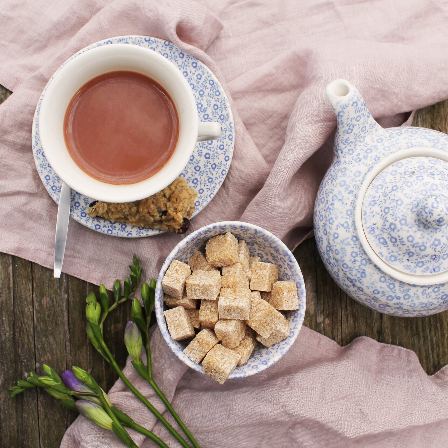 Pale Blue Felicity Teacup 187ml/0.33pt