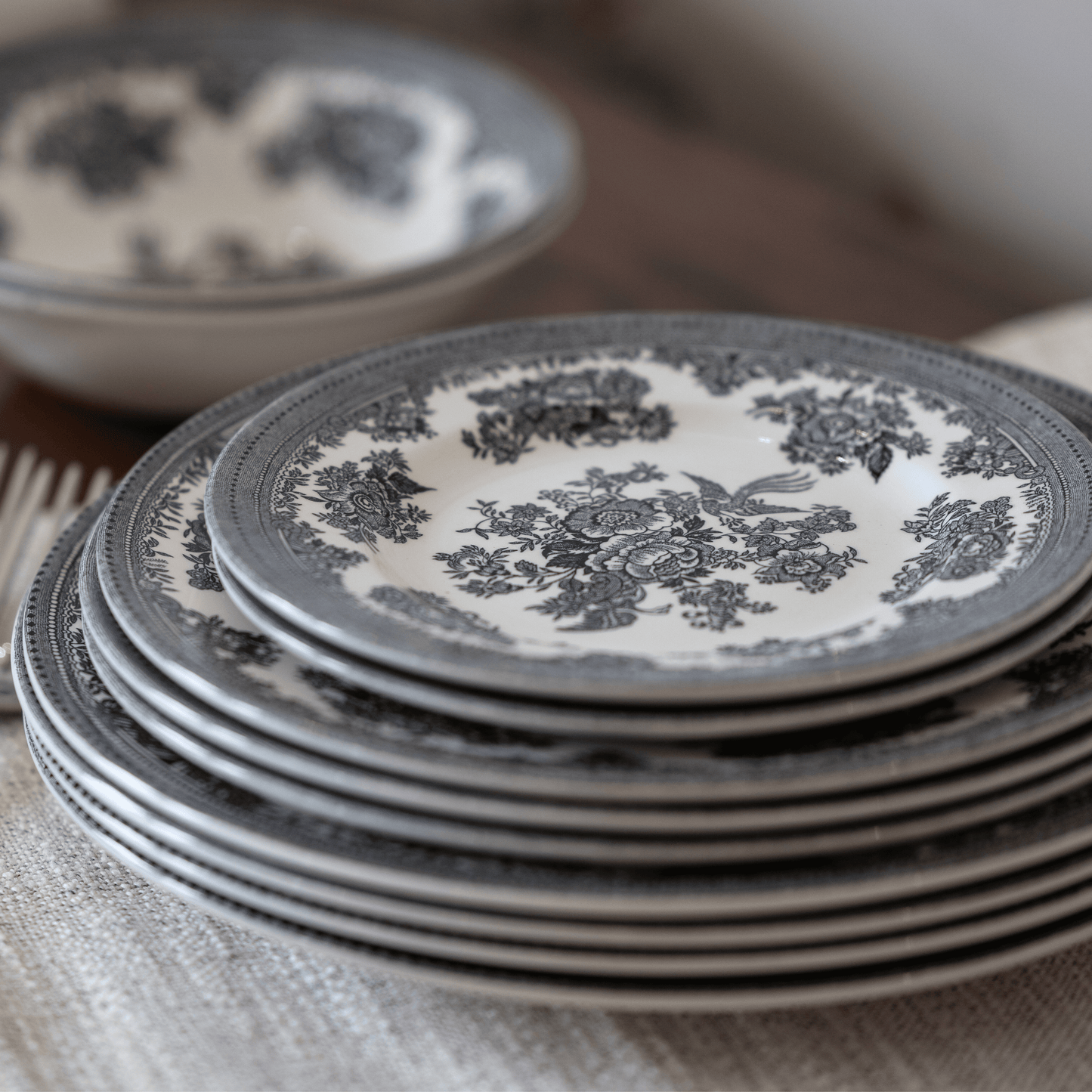 Black & White Asiatic Pheasants Plate 17.5cm/7"