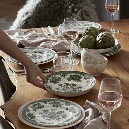 Table Setting Basics: How to Set a Casual and Formal Table