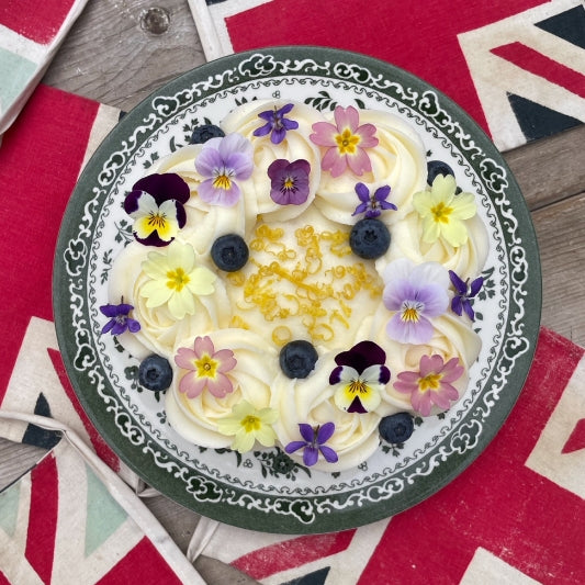 Royal Recipes: Cakes Fit For A King by Georgina Worthington