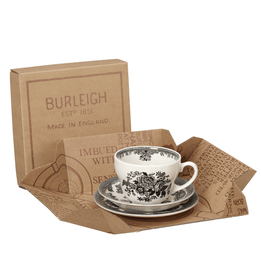 Black & White Asiatic Pheasants Breakfast Cup Gift Set