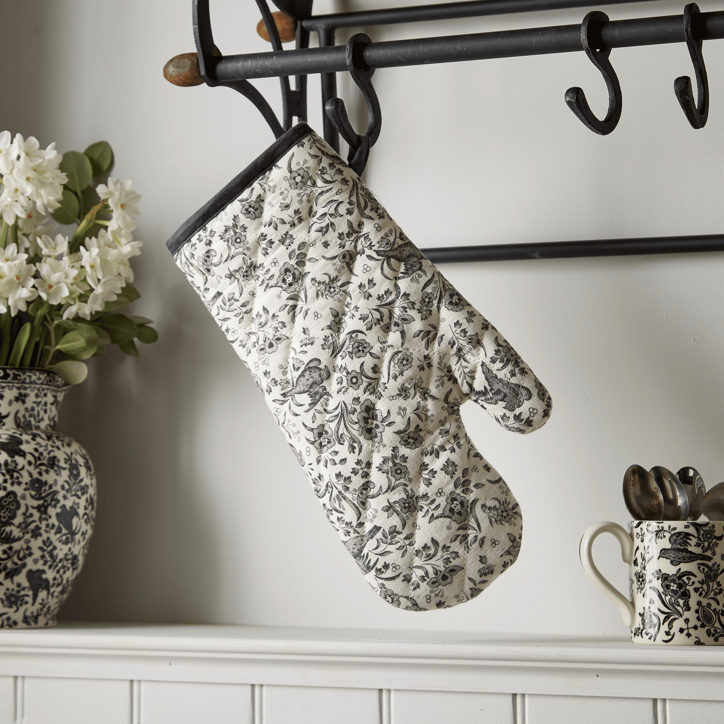 Burleigh x Bedeck of Belfast Charcoal and White Regal Peacock Oven Mitt