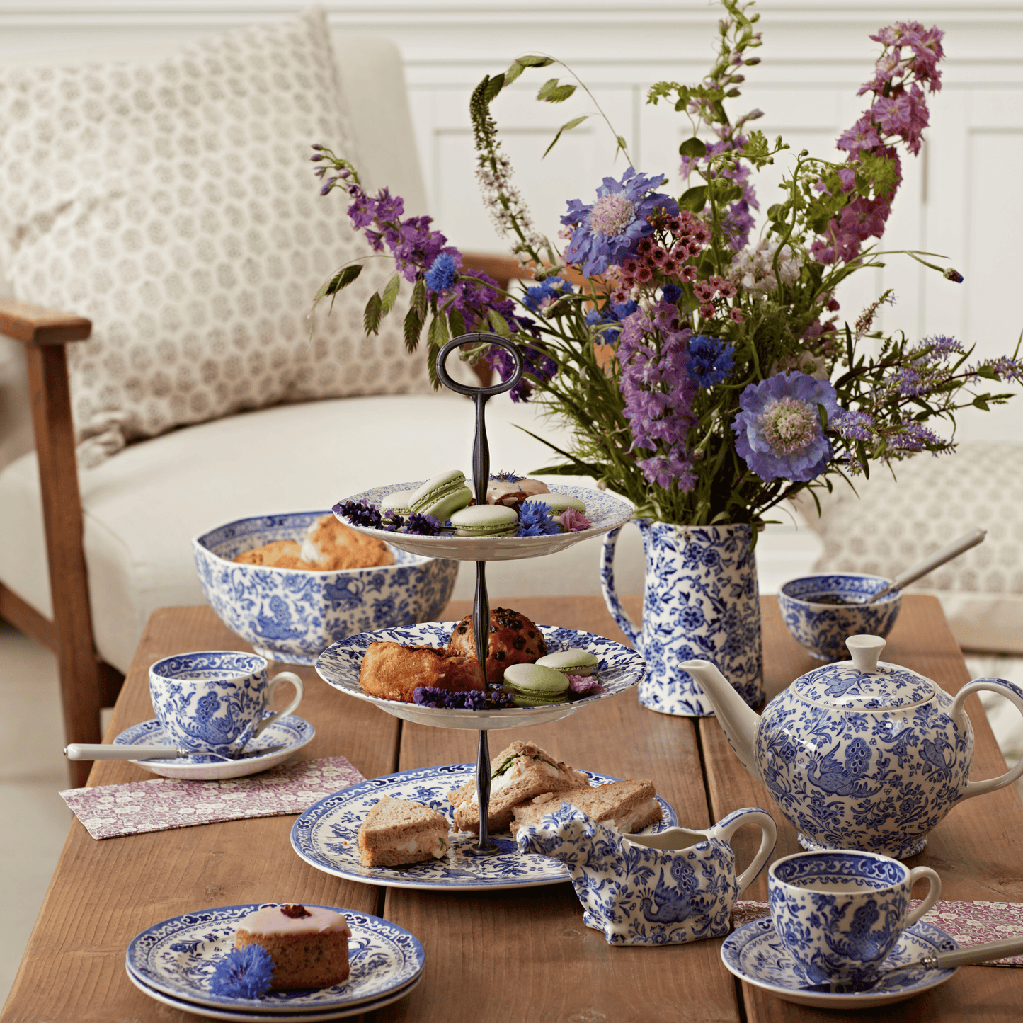 Blue Regal Peacock Large Teapot, 7 Cups 800ml/1.5pt