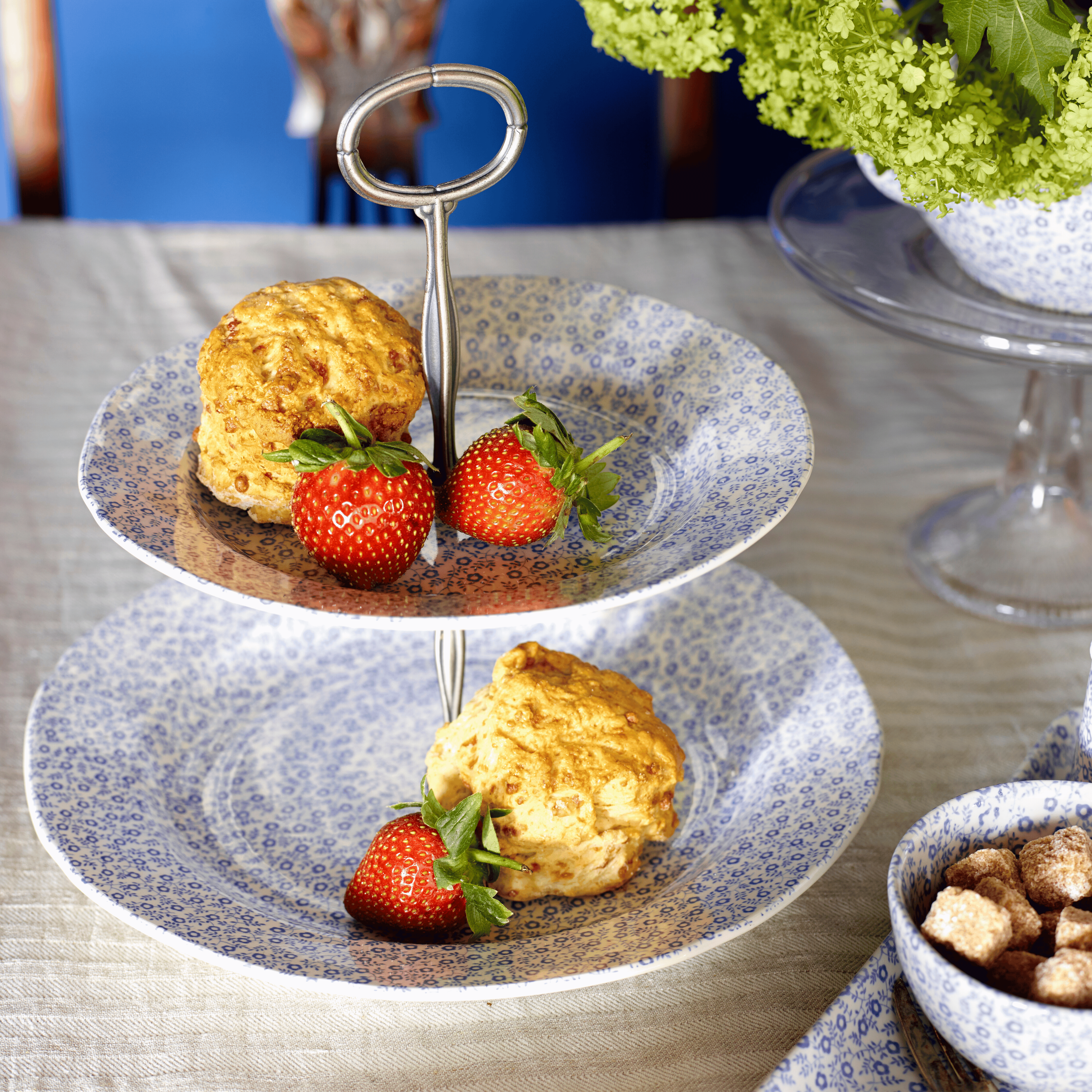 pale_blue_felicity_cake_stand_